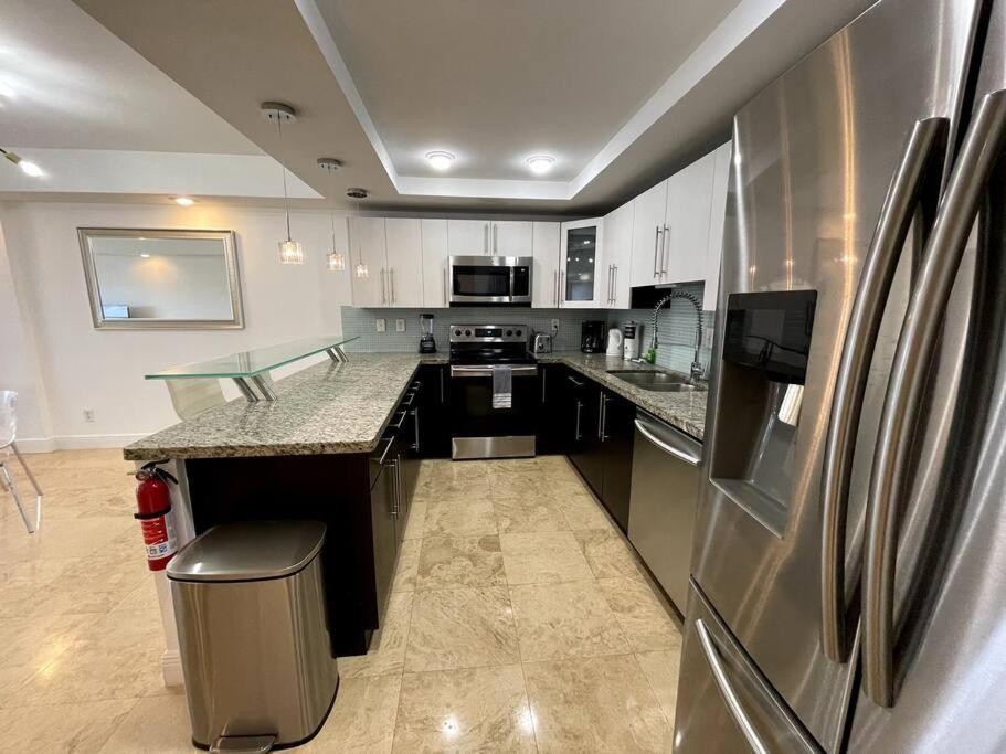 Ferienwohnung Breathtaking Ocean View! 15Th Floor Miami Beach Exterior foto