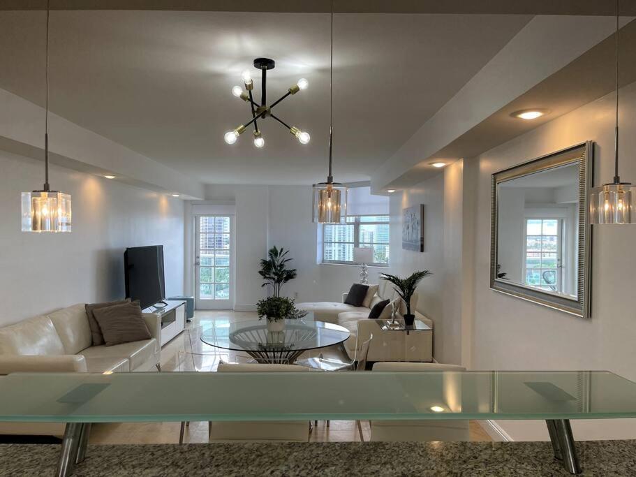 Ferienwohnung Breathtaking Ocean View! 15Th Floor Miami Beach Exterior foto