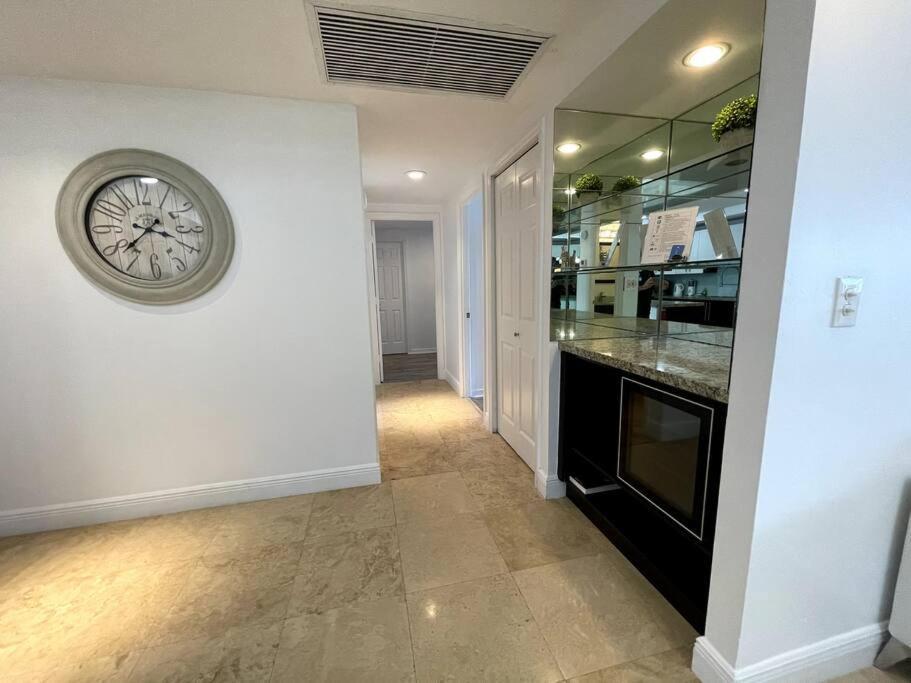 Ferienwohnung Breathtaking Ocean View! 15Th Floor Miami Beach Exterior foto