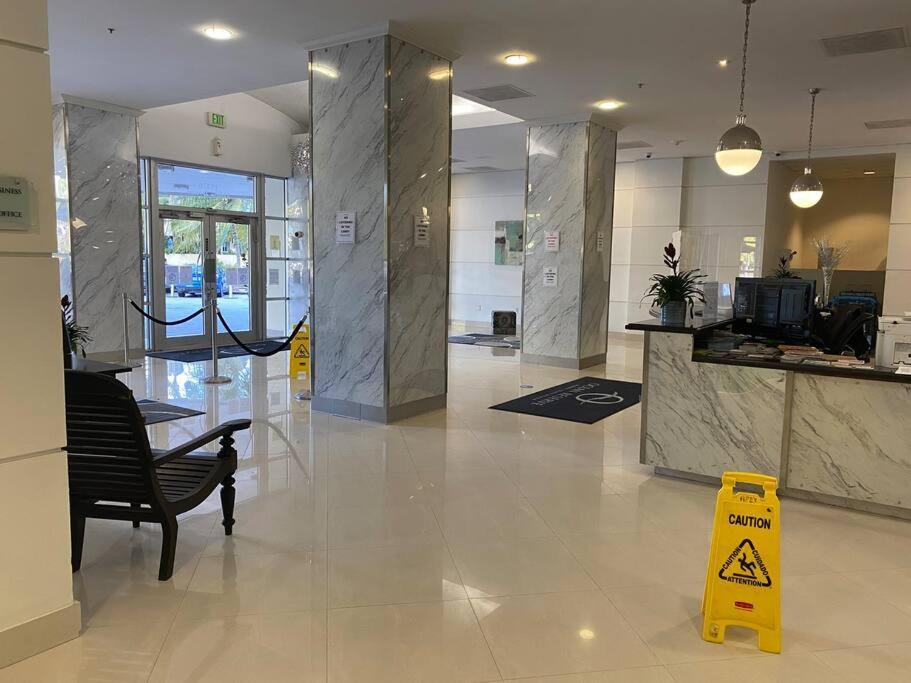 Ferienwohnung Breathtaking Ocean View! 15Th Floor Miami Beach Exterior foto