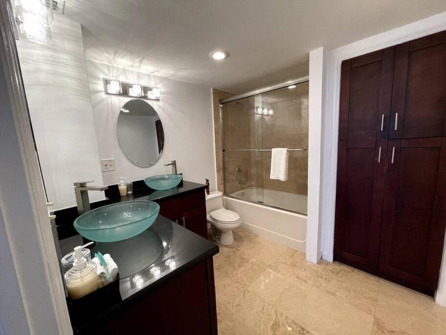 Ferienwohnung Breathtaking Ocean View! 15Th Floor Miami Beach Exterior foto