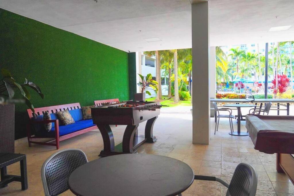 Ferienwohnung Breathtaking Ocean View! 15Th Floor Miami Beach Exterior foto